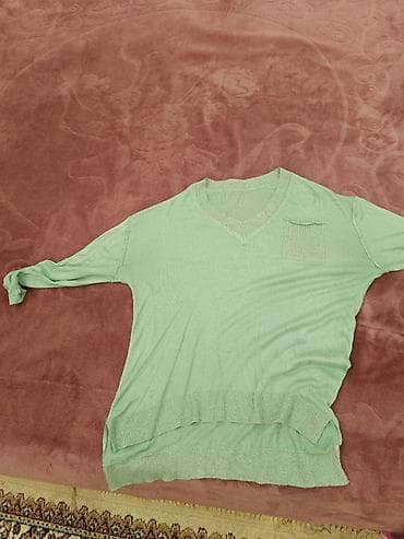 plas: Salam. 2XL və ya XL razmerlərdə paltarlardl. Baha alinib . ümumi 50 — 4