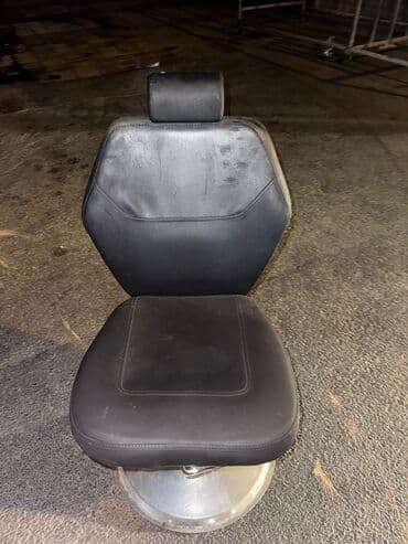 Bərbər kreslosu Vakumlu qalxıb enən kreslodur üzü tər təmizdir 350