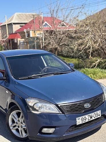 Kia: Kia Ceed: 1.6 л | 2011 г. Хэтчбэк — 3