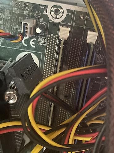 hp pavilion dv7: Məhsul: Stolüstü kompüter üçün anakart Xüsusiyyətlər: - Prosessor — 2