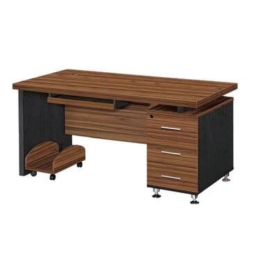 İşçi üçün, Dördbucaq masa