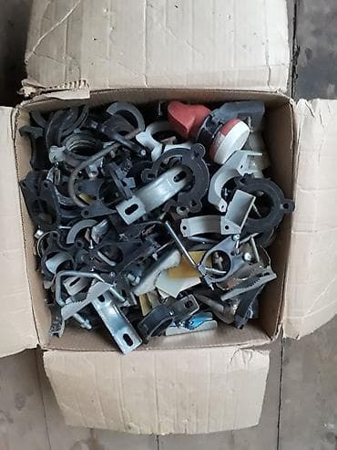 qapi pencere plastik: Продаются оптом болты,гайки,шайбы,хомуты,шурупы,пробки.Всё вместе за — 3