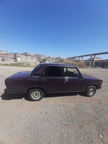 ваза напольная керамическая высокая: Avtomobil: Lada 2107 (VAZ 2107) Kuzov: sedan, tünd bənövşəyi rəng — 3