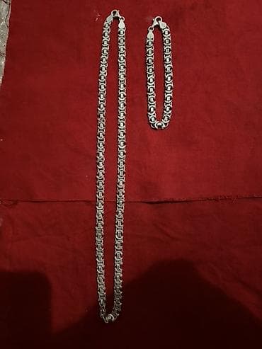 Dəstə daxildir: Bilərzik, Boyunbağı, Gümüş, 925 Əyar, 62 g