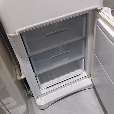 Mətbəx texnikası: 2 qapılı Indesit Soyuducu Satılır, rəng - Ağ — 3