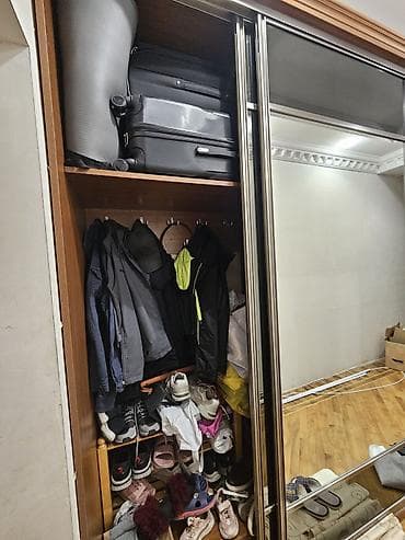 Ev üçün mebel: 4 qapılı, Güzgülü, Qəhvəyi, Kupe, Künc dolab — 4