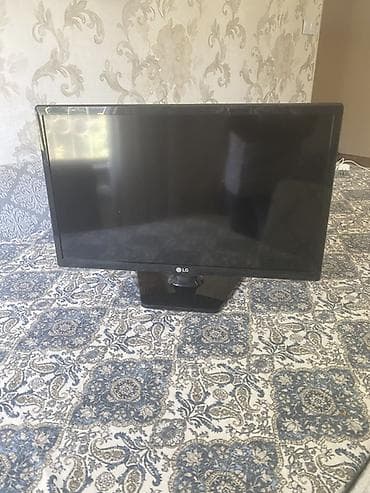 macbook pro 14: LG LED monitor/TV - Ekran diaqonalı təxmini 22–24 düym - Geniş ekran — 1