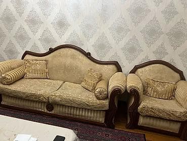 İşlənmiş, Klassik divan, 2 kreslo, Divan, Bazasız, Açılmayan