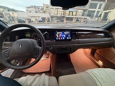 tesla 3: Lincoln Town Car 1998 Muherrik ve suretler qutusu Muherrik 3,2L Turbo — 3