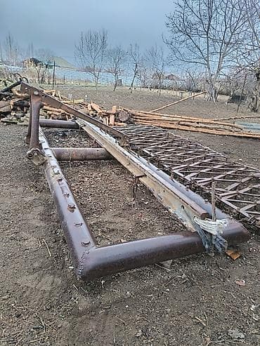 Ehtiyat hissələri: (Təcli satılır) Super maladı Eni 4.30 du Zizalarına kimi var hazır — 8