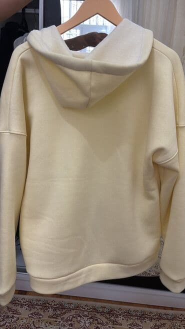 kapsonlu koynekler: Krem rəngli kapşonlu sviter (hoodie) - Yumşaq, qalın trikotaj parça; — 2