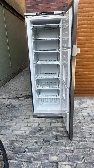 Blomberg dik tip soyuducu/dondurucu Enerji sərfiyyatı - A - — 3