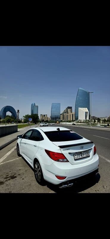 kia forte 2017: Hyundai Accent: 1.4 l | 2015 il Sedan — 3