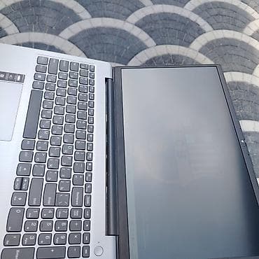 samsung note 10 satilir: 8 GB RAM 512 GB SSD (çox sürətli) 8 nüvəli prosessor Üstündə əlavə — 4