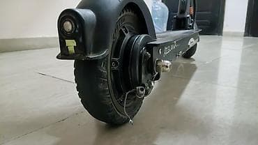 surron bike: İşlənmiş Elektrik samokat 9", 501 - 750 Vt, 26 - 35 km/s, Ünvandan götürmə — 2