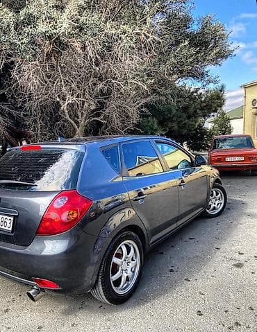 bmw ef 10: Kia Ceed: 1.4 l | 2009 il Hetçbek — 6