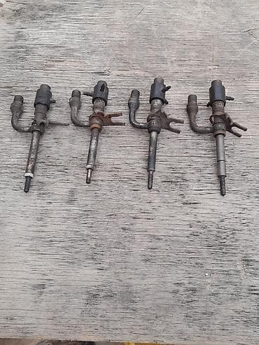 Məhsul: Dizel mühərrik üçün yanacaq enjektorları (4 ədəd komplekt) -