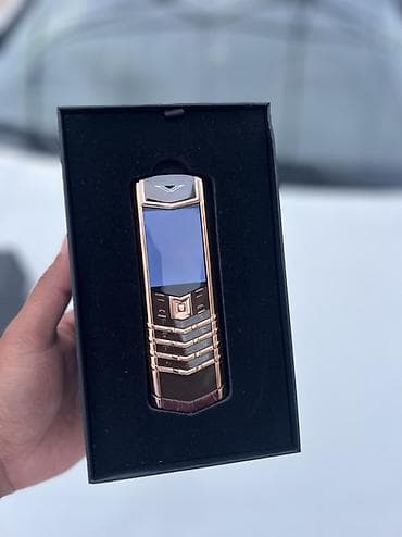 Mobil telefon və aksesuarlar: Vertu Signature Touch, 8 GB, rəng - Qızılı, Düyməli — 1