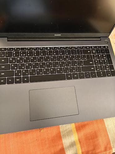 i5 prosessor: HUAWEI noutbuku – Windows 11 Home 64-bit (versiya 10.0, build 26200) — 9