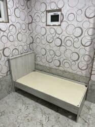 ikinci əl seyf qapıları: İşlənmiş, Təknəfərlik çarpayı, Bazalı, Matras ilə — 4