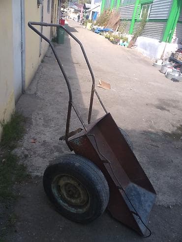 İki təkərli metal bağ/ferma arabası - Güclü, qalın metal gövdə və