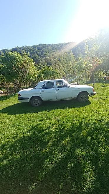 ucuz maşınlar kreditlə: Model: GAZ-3110 Volga sedan Kuzov: 4 qapılı, ağ rəng Salon: parça — 5