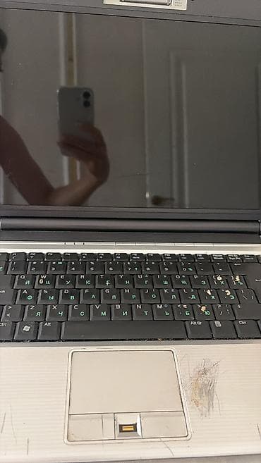 İki noutbuk paketi 1) Acer noutbuk - Gümüşü metal korpus, nazik — 4