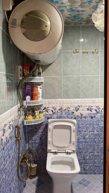 azadliq metro: Bakı, 3 otaqlı, Köhnə tikili, m. Azadlıq Prospekti, 60 kv. m — 2