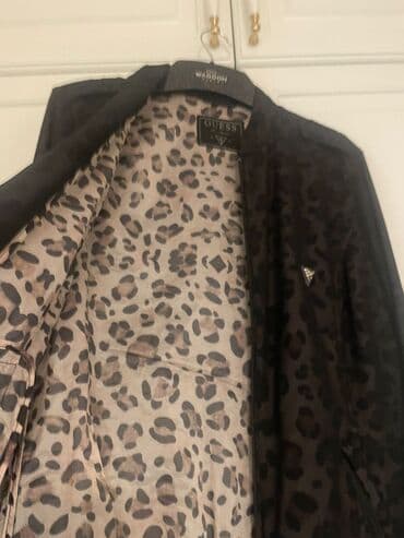 vetrovkalar: Vetrovka kurtka, Guess, M — 2