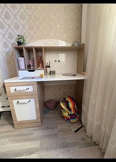 rəsm çəkmək üçün taxta: Oğlan və qız üçün, Siyirməli, Yazı masası, Stulsuz — 1