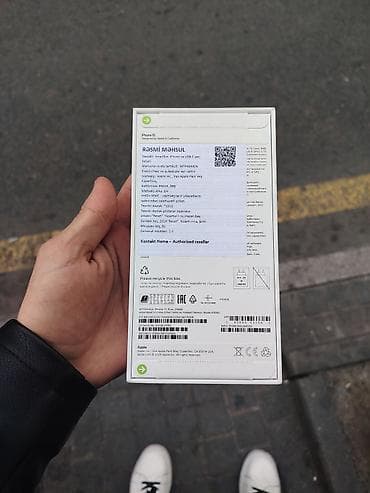 ipone mini: IPhone 15, 128 GB, Qara, Face ID — 1