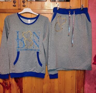 женские классические туфли на танкетке: Qadın ayaqqabıları – 2 cüt 1) Qırmızı klassik tufli - Material: zamşa — 25