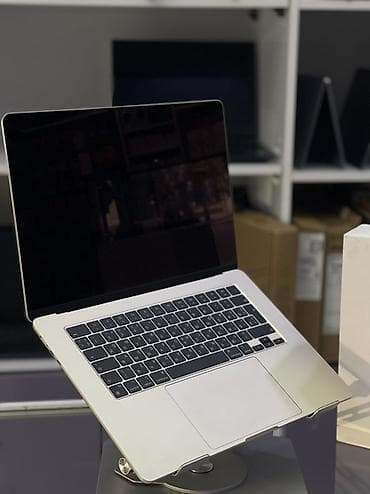adaptırlar: İşlənmiş Apple MacBook, 15 ", Apple M2, 256 GB — 3