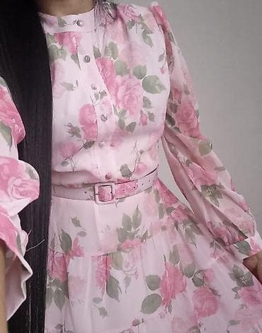 Zərif çiçək naxışlı uzun don - Rəng: açıq çəhrayı fon üzərində yaşıl