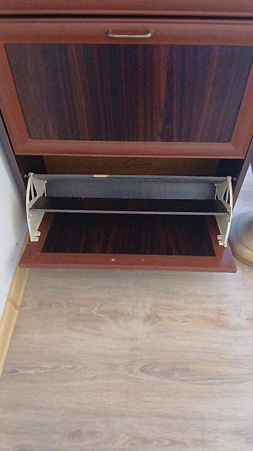 Dolablar: İşlənmiş, 3 qapılı, Qəhvəyi, Digər material Ayaqqabı dolabı — 2