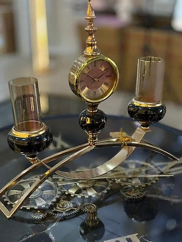 Ev saatları: Masaüstü saatlar, Mexaniki, Saniyə əqrəbi — 3