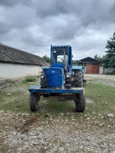 kredit yük maşınları: Traktor 28, 1995 il, 100 at gücü, motor 10 l, İşlənmiş — 2