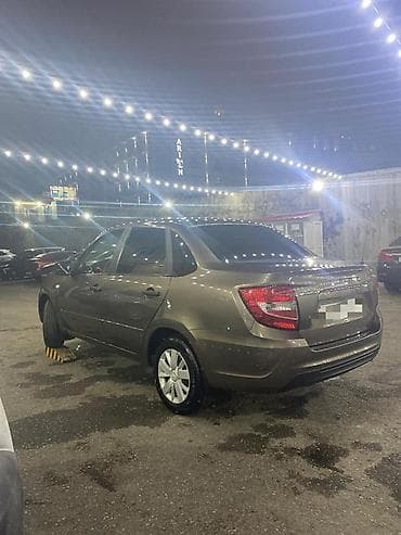 vaz 012: VAZ (LADA) Granta: 1.6 l | 2022 il 14000 km Sedan — 5