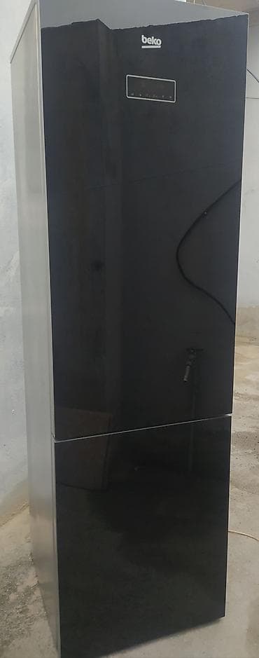 Кухонные плиты и варочные поверхности: 2 двери Beko Холодильник Продажа, цвет - Черный — 1