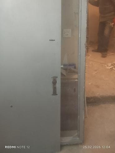 qapi taxta: Metal giriş qapısı - Material: qalın metal vərəqdən hazırlanmış — 2