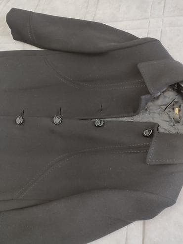 palto satışı: Palto Loreta firması (Sumqayıtda)46-48 razmer 400 AZN dır satışda — 2