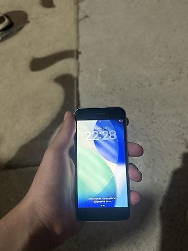 azercell data kart modem: IPhone SE 2020, 64 GB — 7