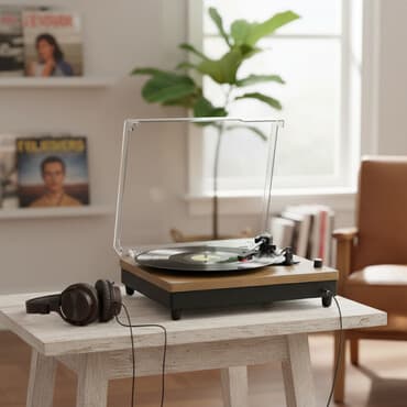 pullar: Retro patefon val oxudan. Retro dizaynlı, müasir funksiyalara sahib — 1