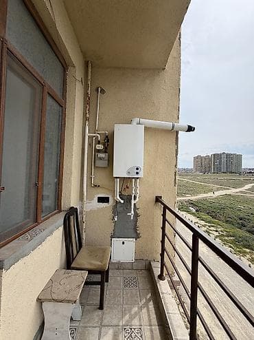 2 ci mikrorayon satilan evler: 2 otaqlı, Yeni tikili, 41 kv. m — 4