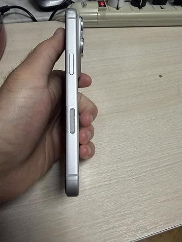 Elektronika: IPhone 17 Pro, 256 GB, Gümüşü, Zəmanət, Sənədlərlə — 5