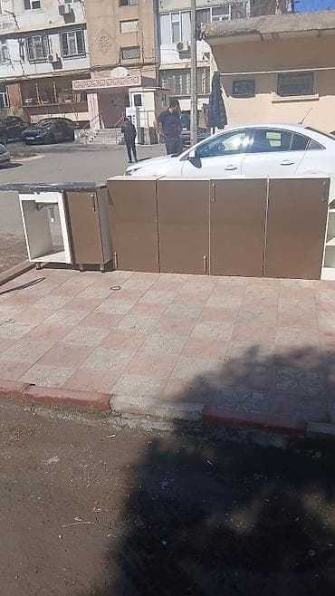 metbex mebileri: Mətbəx mebel dəsti - Rəng: qəhvəyi parlaq fasadlar, ağ korpus - — 2