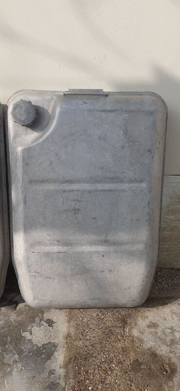 Su ceni 30L super veziyetde benzine istifade olunmayib. ancag su ucun