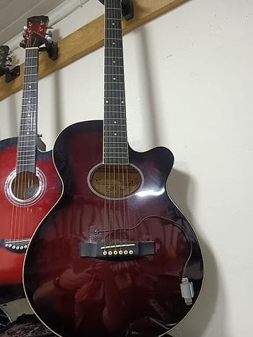 gitara akustik: Akkustik extrem kalonkaya çıxışı var — 1