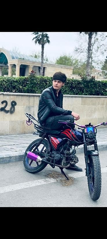 детские мотоциклы на аккумуляторе: Kustom mini-motosiklet – şəhər içi sürüş və gündəlik istifadə üçün — 3