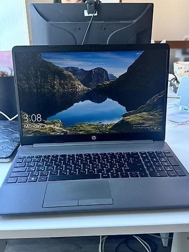 pc 4: HP 15.6 ", Intel Celeron, 256 GB — 2